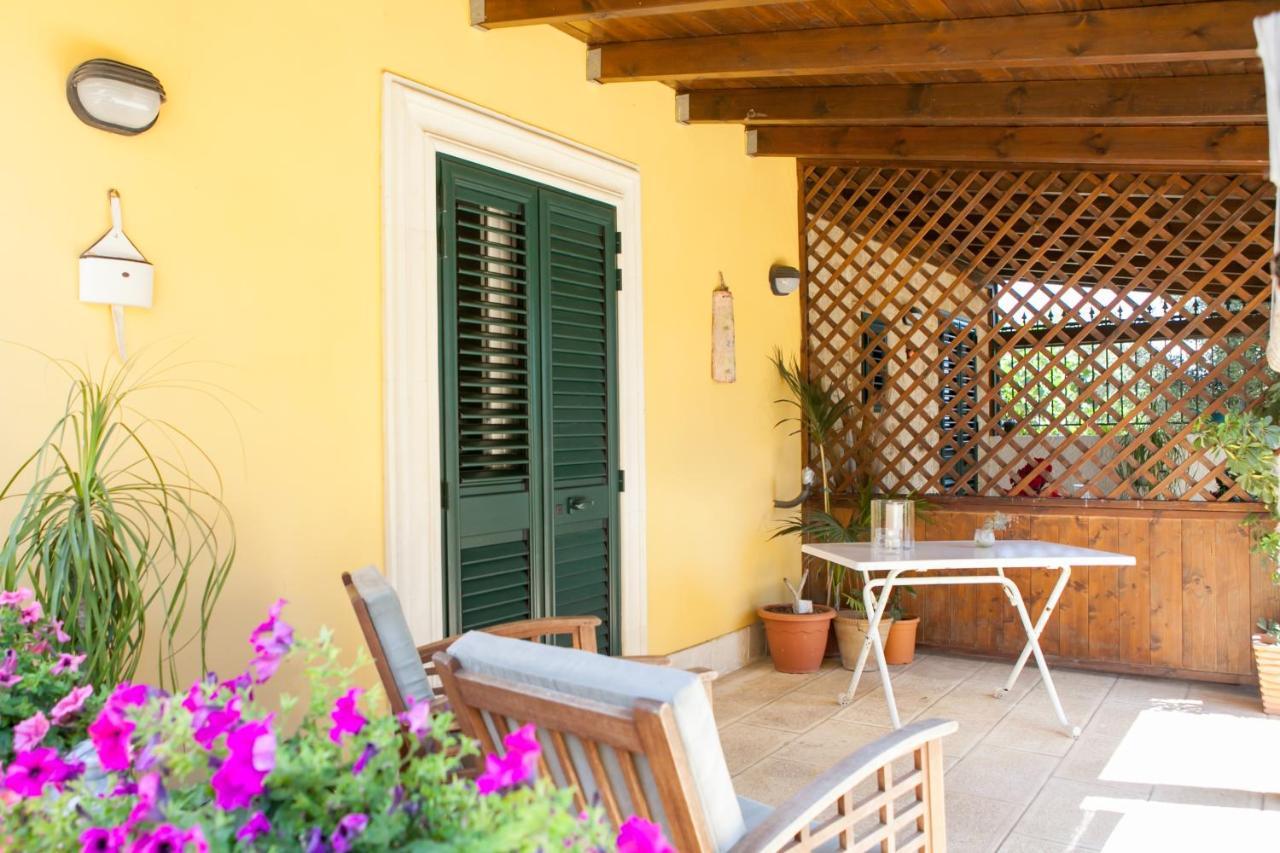 B&B I Tre Ulivi Саліче-Салентино Екстер'єр фото